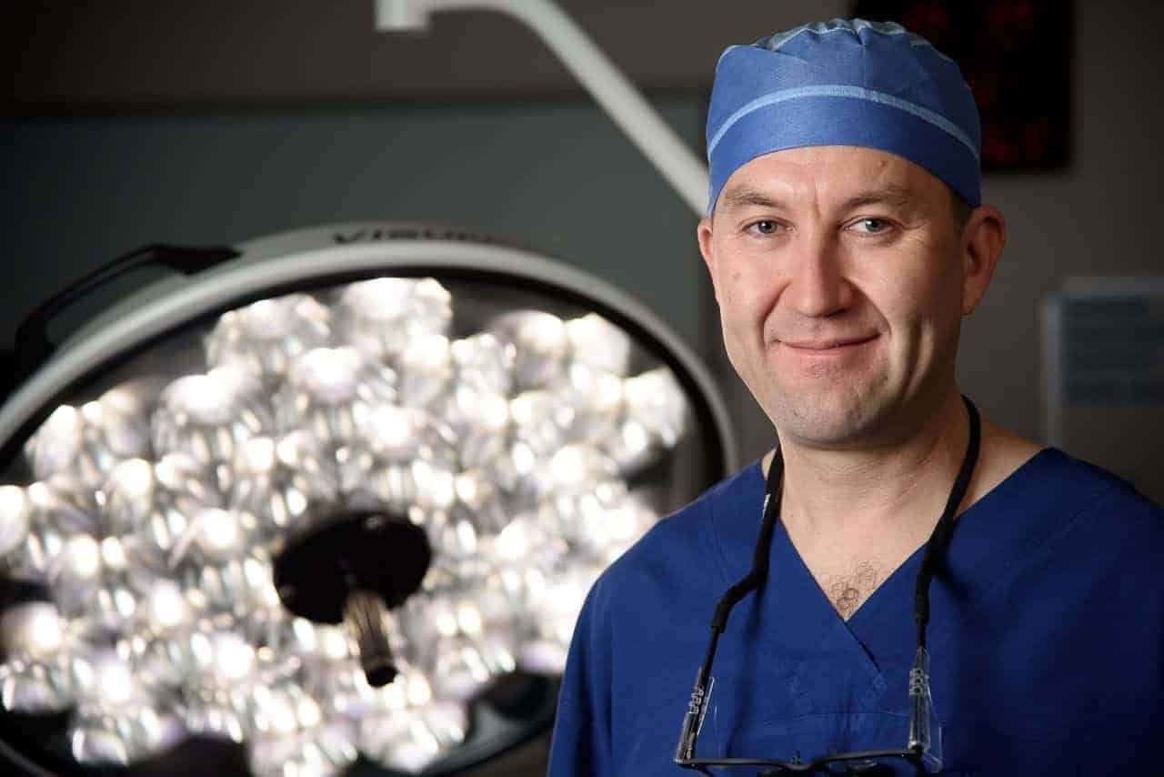 male surgeon photo