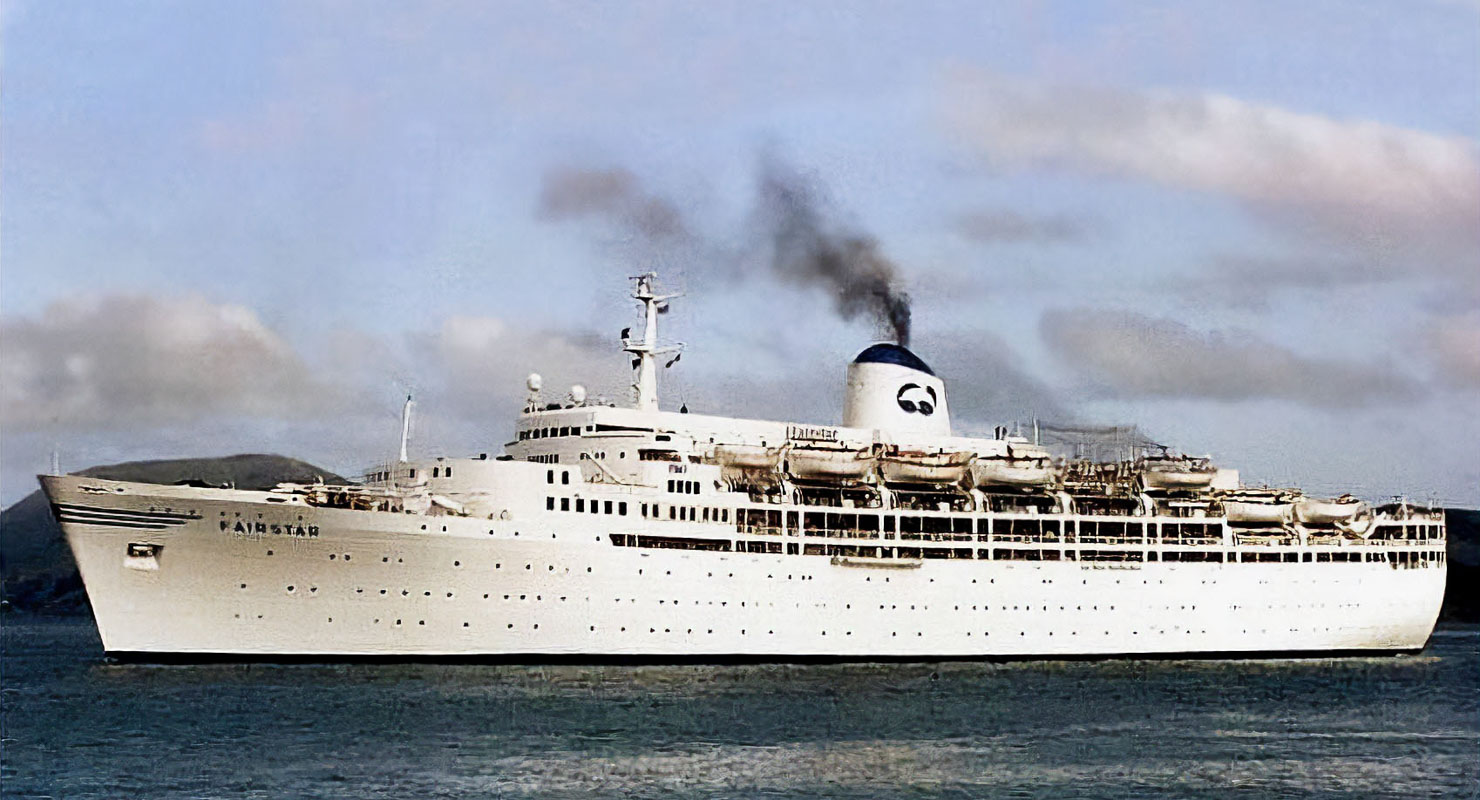 Cruise ship photographer