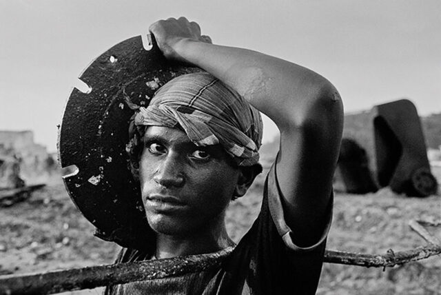 Workers From the book Workers, © Sebastião Salgado